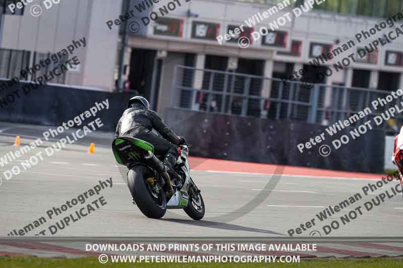 donington no limits trackday;donington park photographs;donington trackday photographs;no limits trackdays;peter wileman photography;trackday digital images;trackday photos